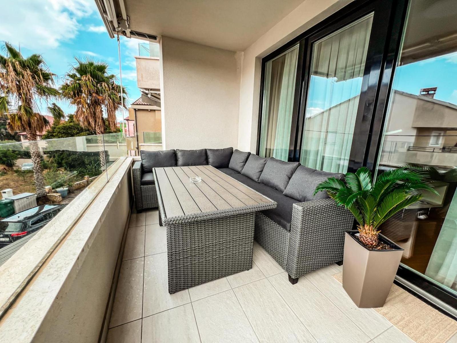 Opera 3 Appartement Zadar Buitenkant foto