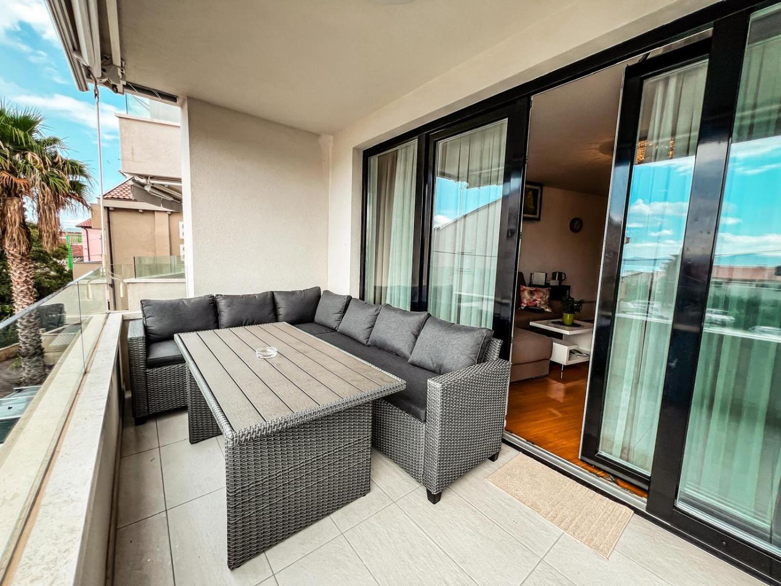 Opera 3 Appartement Zadar Buitenkant foto