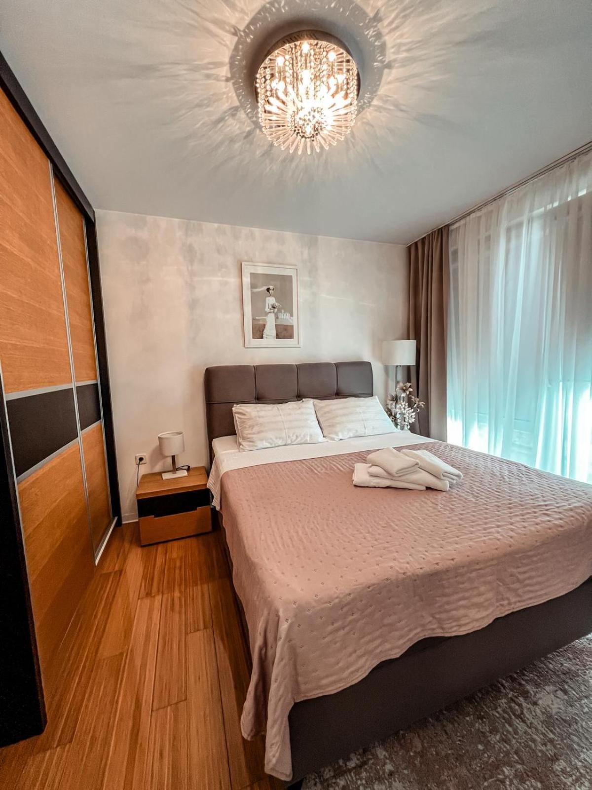 Opera 3 Appartement Zadar Buitenkant foto
